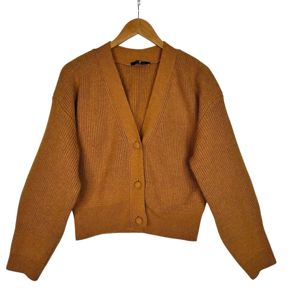 Camel Chunky Knit Cropped Cardigan Sweater Womens Small Cozy Minimalist